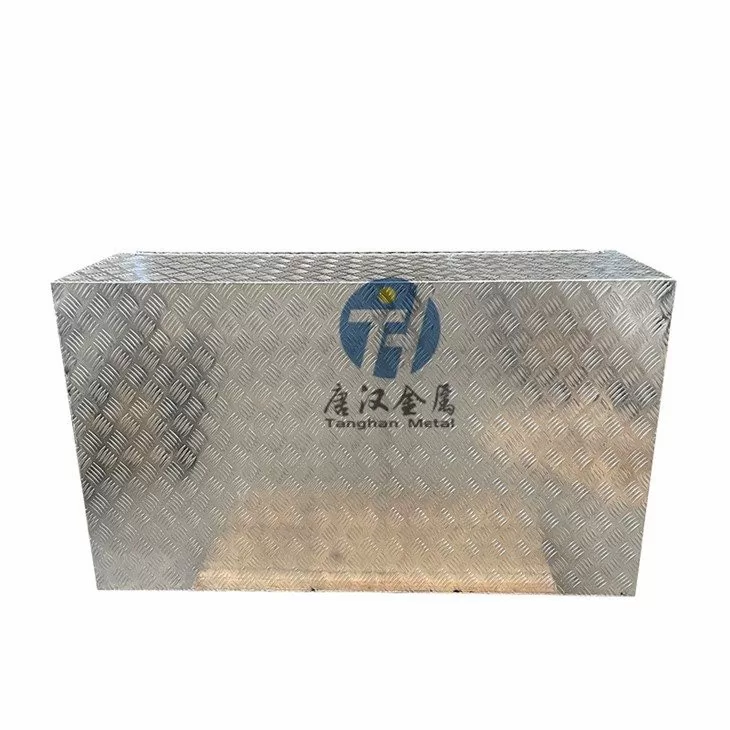 Aluminium Checker Plate 34 Opening Toolbox