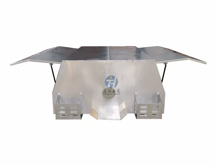 UTE Canopy with Tire Holder
